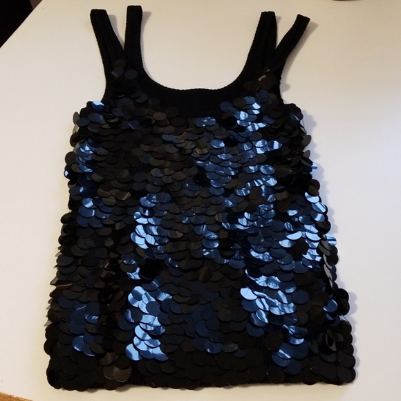 Top - Picture 4 of 8